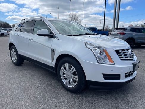 Used 2013 Cadillac SRX Luxury image 2