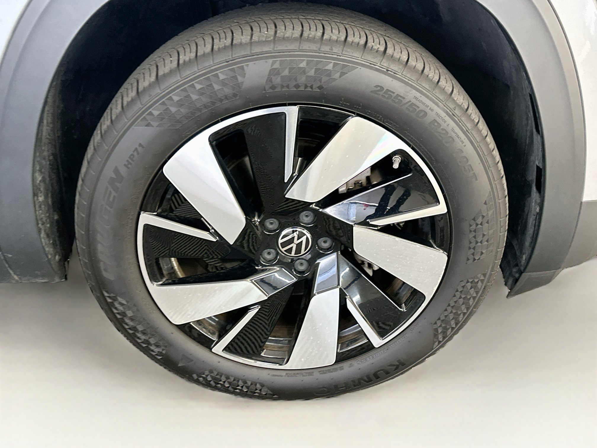 Used 2026 Volkswagen Atlas Cross Sport SE AWD/4WD image 11