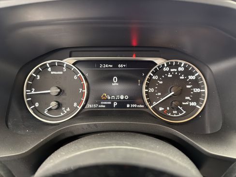 Used 2023 Nissan Rogue SV FWD image 5