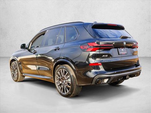 New 2026 BMW X5 xDrive40i w/ M Sport Package AWD/4WD image 7