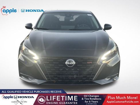 Used 2024 Nissan Altima 2.5 SR w/ SR Premium Package image 2