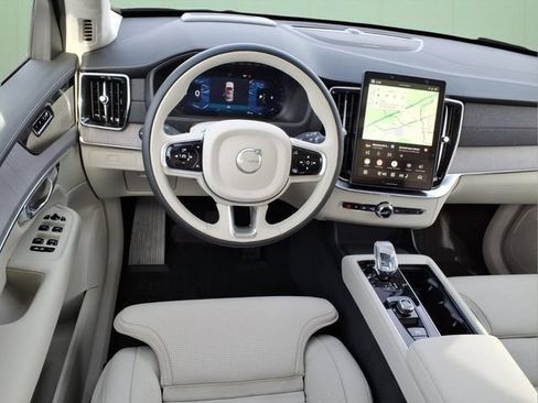 New 2026 Volvo XC90 B6 Ultra w/ Lounge Package AWD/4WD image 13