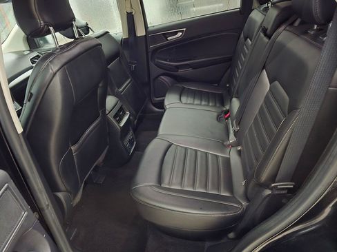 Used 2019 Ford Edge SEL w/ Equipment Group 201A FWD image 29