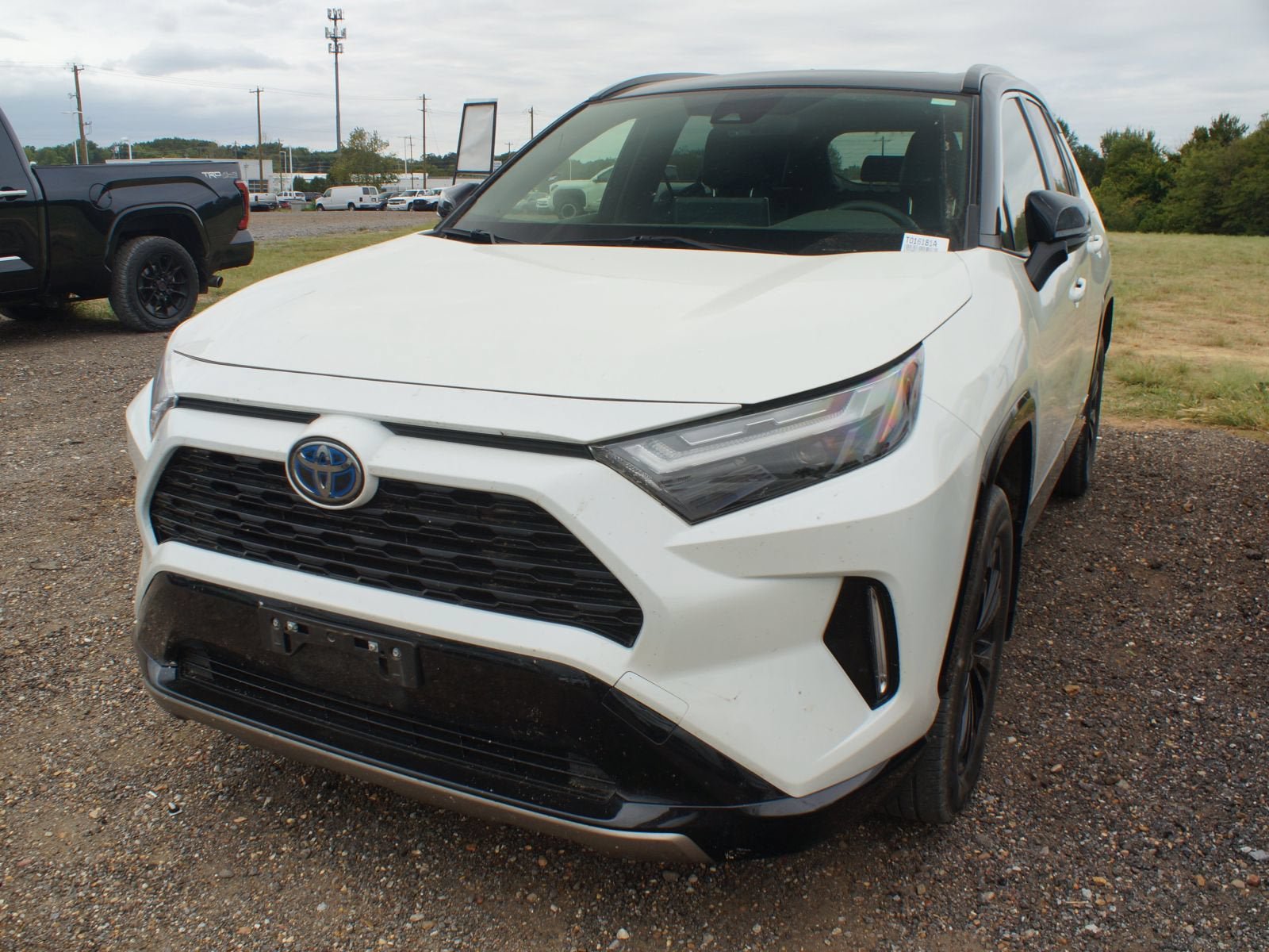 Used 2022 Toyota RAV4 XSE AWD/4WD image 5