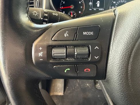 Used 2018 Kia Sorento FWD image 18