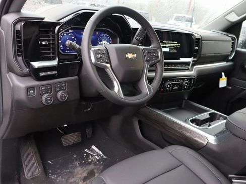 New 2026 Chevrolet Silverado 2500 LTZ w/ LTZ Plus Package AWD/4WD image 6