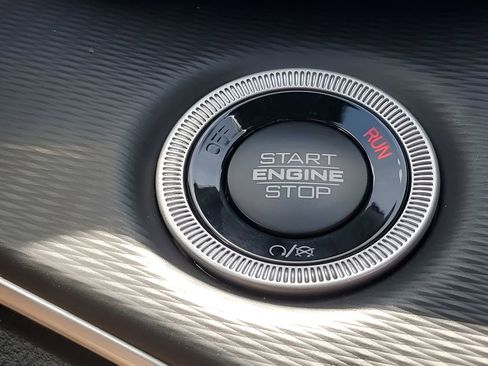 New 2025 Jeep Grand Cherokee L Laredo image 36