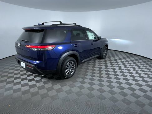 Certified 2025 Nissan Pathfinder SV w/ Black Appearance Package AWD/4WD image 8