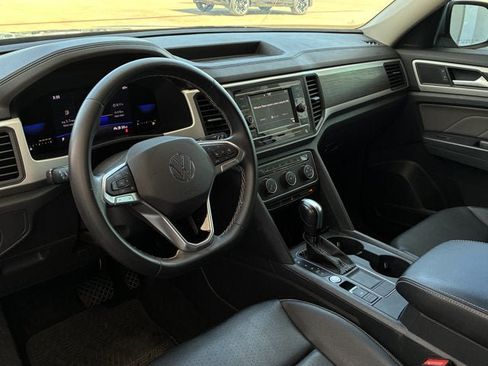 Used 2022 Volkswagen Atlas SE FWD image 11