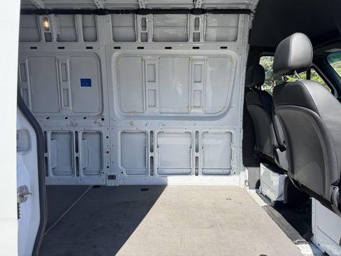 Used 2023 Mercedes-Benz Sprinter 2500 image 10
