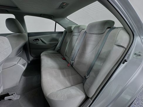 Used 2011 Toyota Camry LE w/ LE Extra-Value Pkg image 22