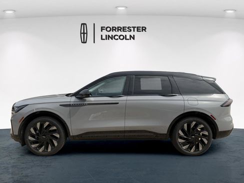 New 2026 Lincoln Nautilus Reserve w/ Jet Appearance Package AWD/4WD image 6