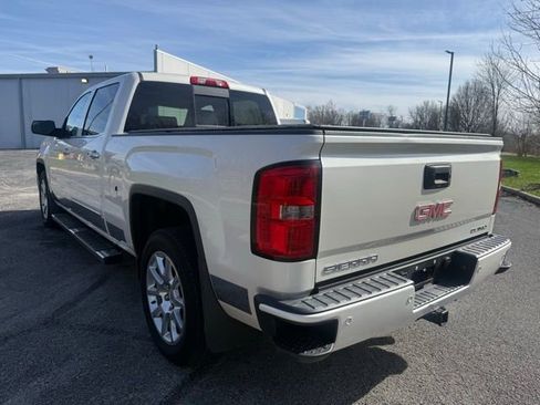 Used 2015 GMC Sierra 1500 Denali w/ Driver Alert Package AWD/4WD image 5