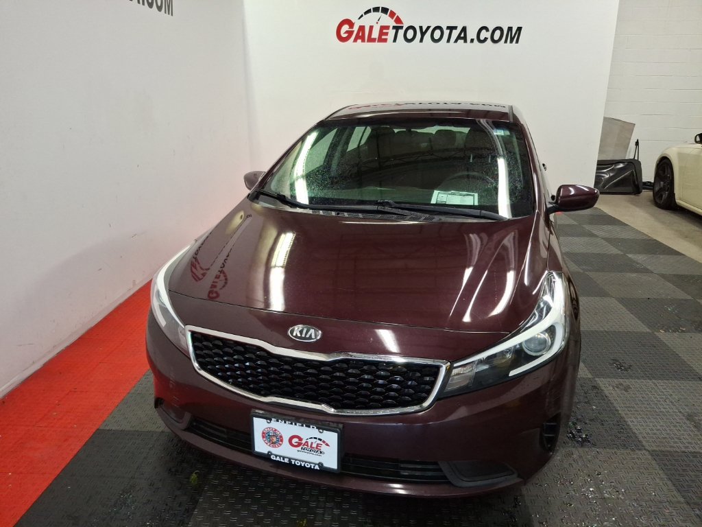Used 2017 Kia Forte LX FWD image 3