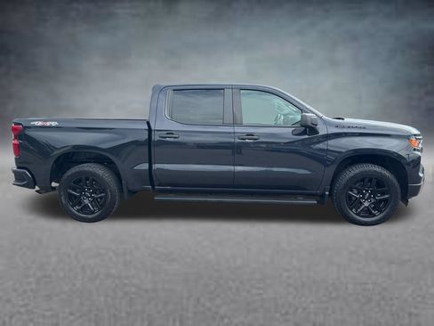Used 2023 Chevrolet Silverado 1500 Custom w/ LPO, Dark Essentials Package AWD/4WD image 7
