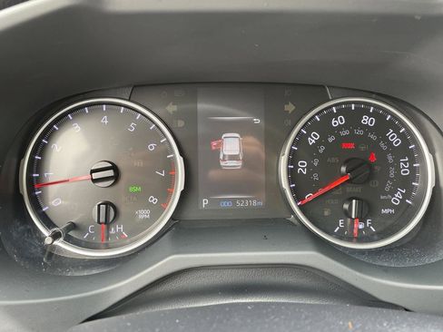 Used 2020 Toyota RAV4 XLE Premium image 37