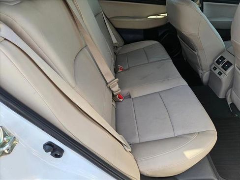 Used 2017 Subaru Outback 2.5i Limited image 20
