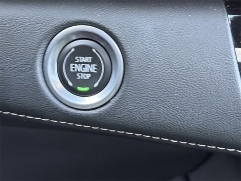 Certified 2022 Cadillac Escalade Sport image 34