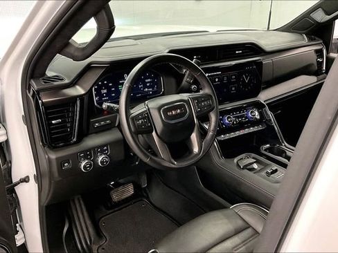 Used 2025 GMC Sierra 2500 AT4X AWD/4WD image 16