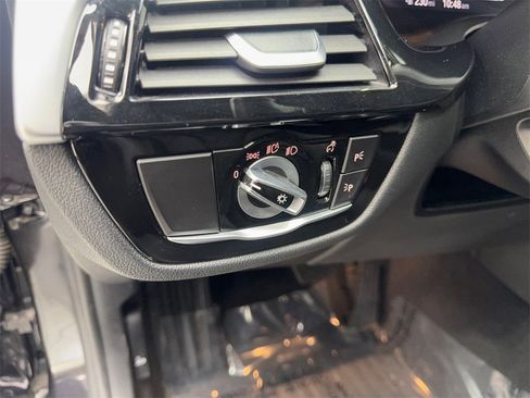 Used 2022 BMW 530i w/ Premium Package image 55