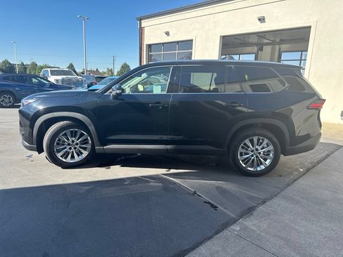 Used 2026 Toyota Grand Highlander AWD image 5