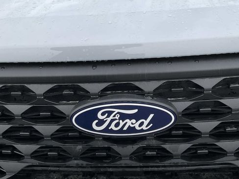 New 2026 Ford Maverick XL image 13