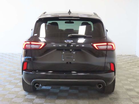 Used 2024 Ford Escape ST-Line image 4
