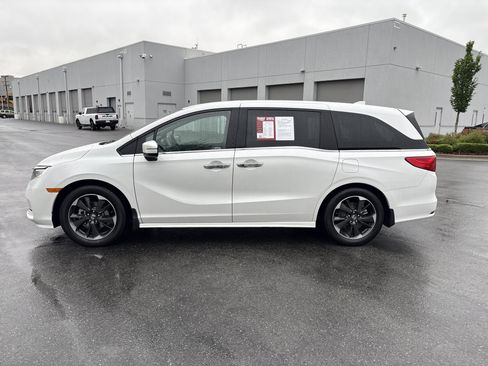 Used 2023 Honda Odyssey Elite image 6
