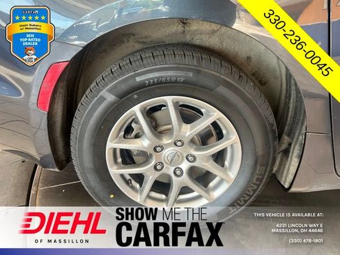 Used 2021 Chrysler Pacifica Touring w/ Cold Weather Group FWD image 9