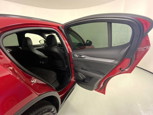 New 2025 Alfa Romeo Stelvio Sprint image 35