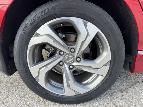 Used 2020 Honda Accord EX image 25