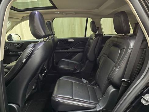 Used 2021 Lincoln Aviator Reserve w/ Equipment Group 201A image 28