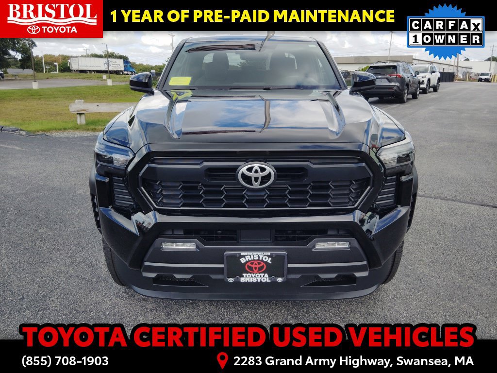 Used 2025 Toyota Tacoma TRD Off-Road AWD/4WD image 2