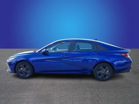 Used 2023 Hyundai Elantra SEL FWD image 5