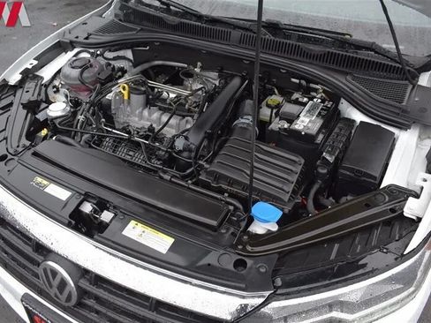 Used 2021 Volkswagen Jetta R-Line w/ R-Line Cold Weather Package FWD image 34