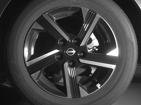 Used 2025 Nissan Sentra SV FWD image 14