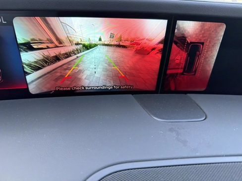 Used 2024 Lincoln Nautilus Premier image 31