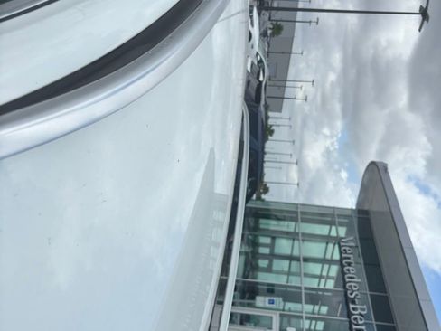 Used 2025 Mercedes-Benz GLB 250 image 7