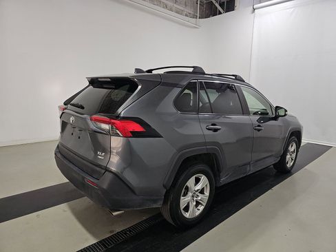 Used 2019 Toyota RAV4 XLE image 3