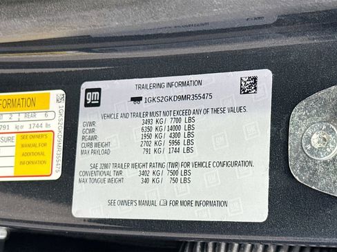 Used 2021 GMC Yukon XL SLT image 36