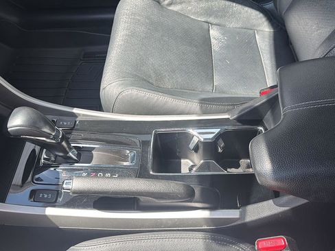 Used 2017 Honda Accord EX-L image 15