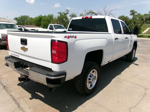 Used 2017 Chevrolet Silverado 2500 W/T AWD/4WD image 4