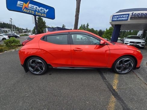 Used 2021 Hyundai Veloster Turbo FWD image 8