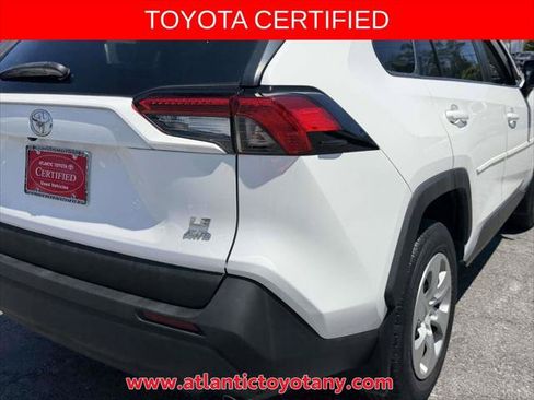 Certified 2023 Toyota RAV4 LE AWD/4WD image 12