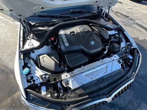 Used 2025 BMW 330i Sedan w/ Premium Package image 32