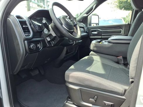 Certified 2026 RAM 2500 Big Horn AWD/4WD image 11