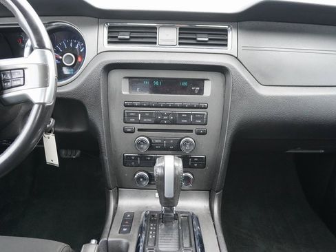 Used 2014 Ford Mustang V6 w/ Equipment Group 102A image 23