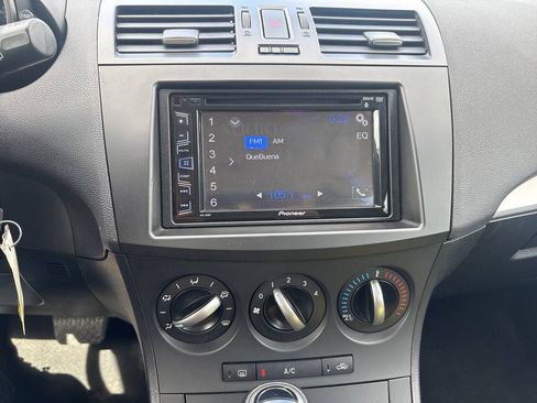 Used 2012 MAZDA MAZDA3 i Touring FWD image 12