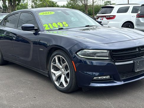 Used 2015 Dodge Charger R/T w/ Plus Group RWD image 3