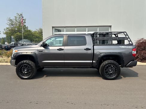 Used 2016 Toyota Tundra Limited w/ Limited Premium Package AWD/4WD image 2